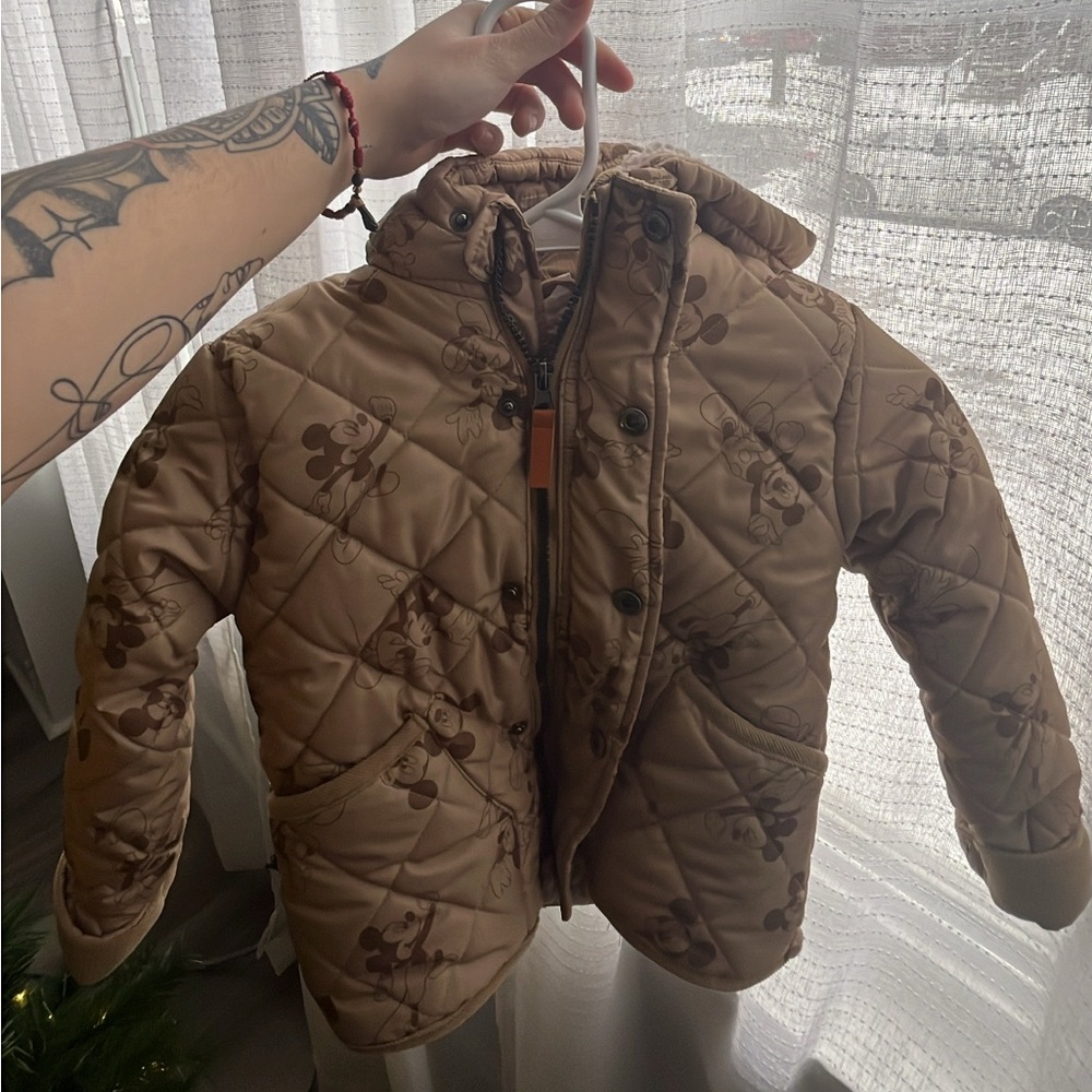 Disney Mickey Mouse Quilted Jacket – Size 4T (New, Never Worn)